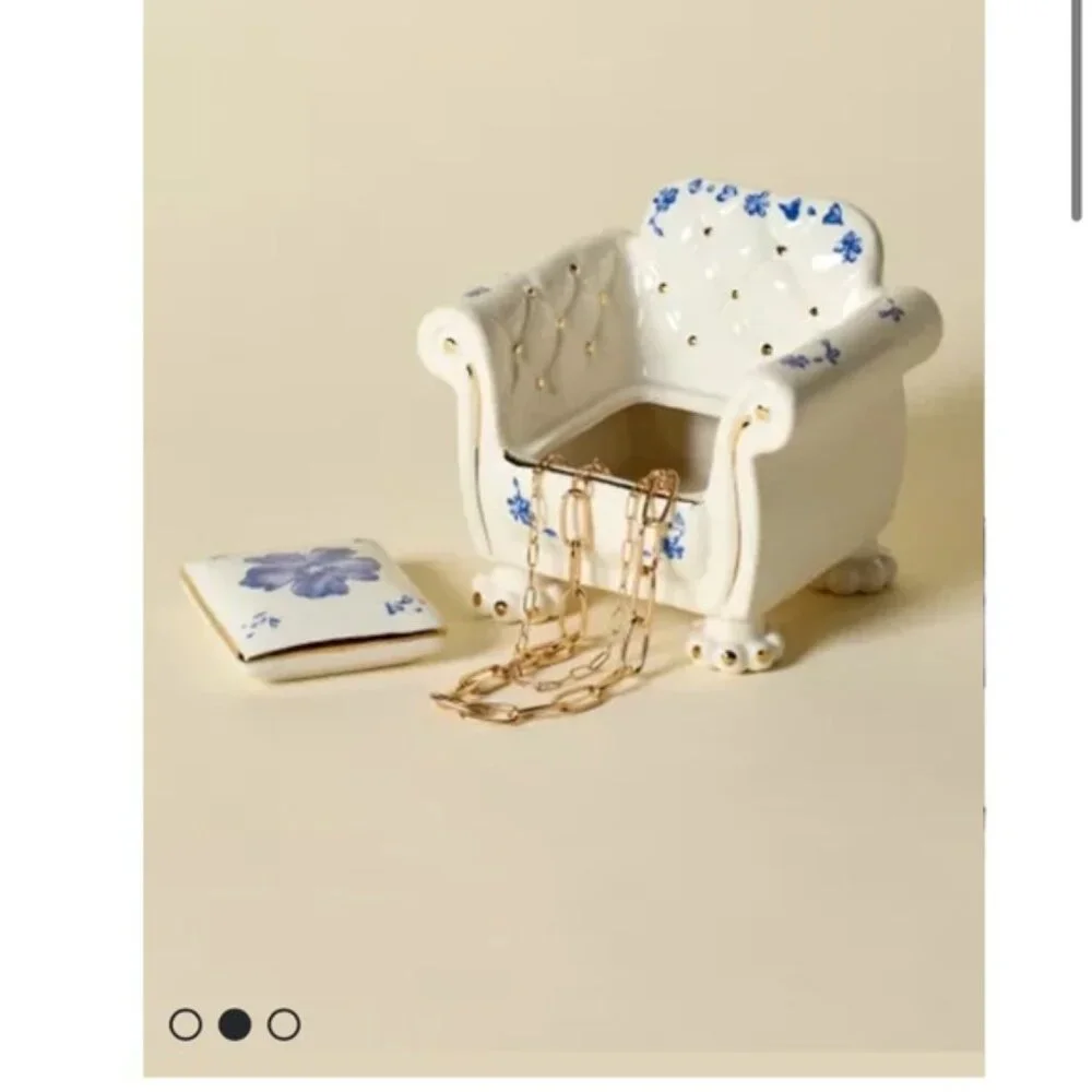 Urban Outfitters Ceramic Armchair Jewelry Box Holder White Blue Floral Unique